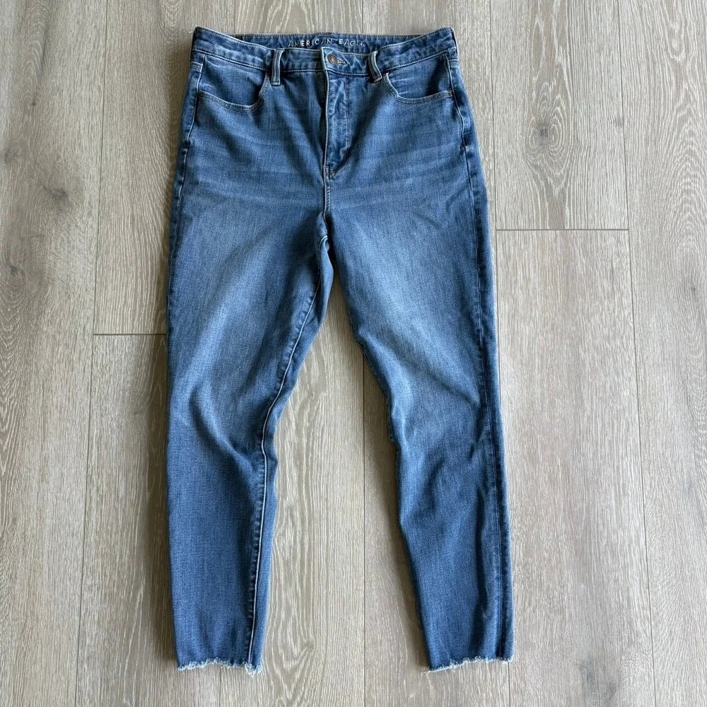 American Eagle Super Hi-Rise Jegging The Dream Jean Blue Raw Hem Womens 12 Short